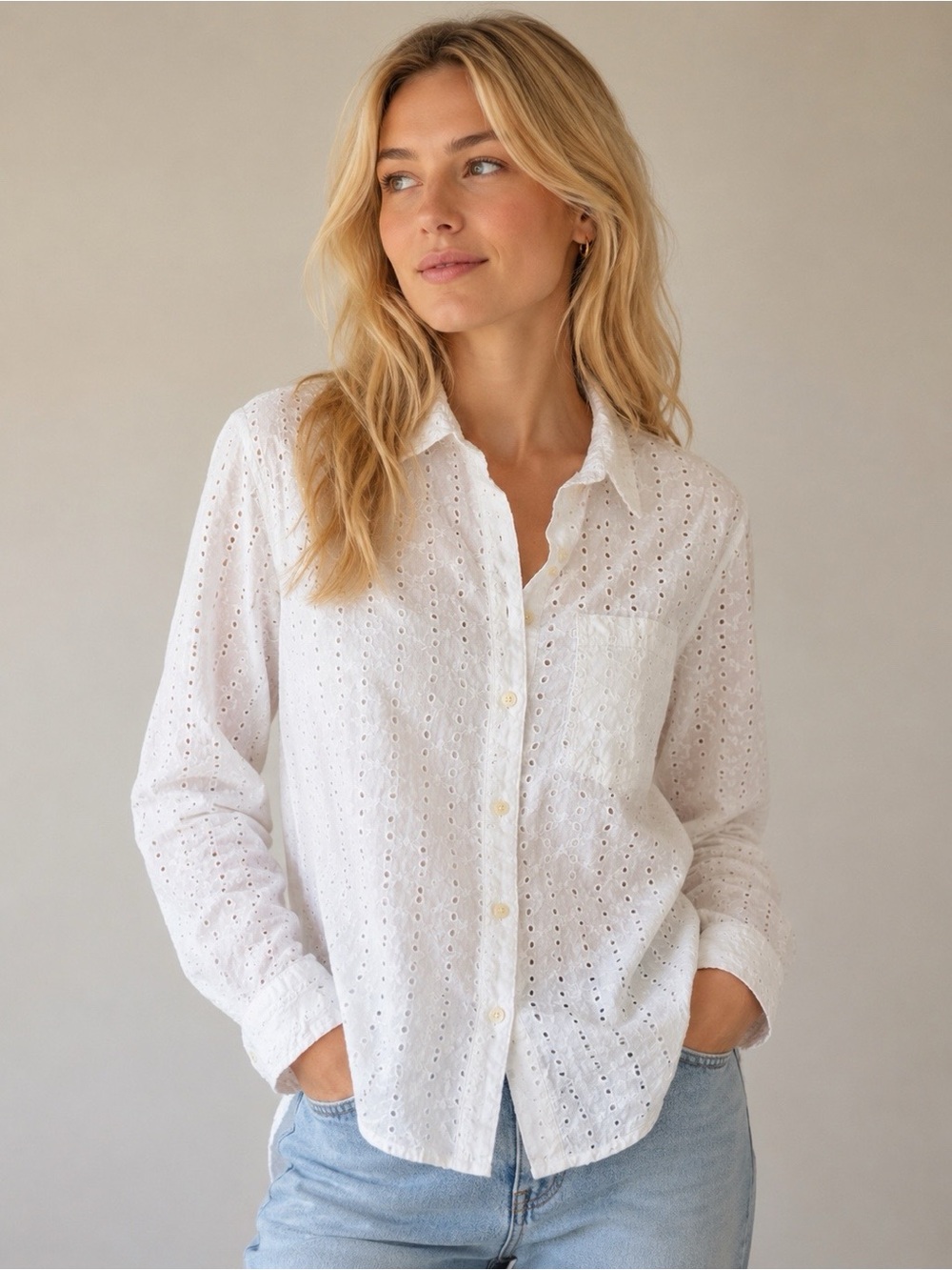 NWOT Gap Eyelet Button Up